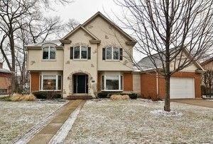 8921 Pottawattami Dr, Skokie, IL 60076-1907