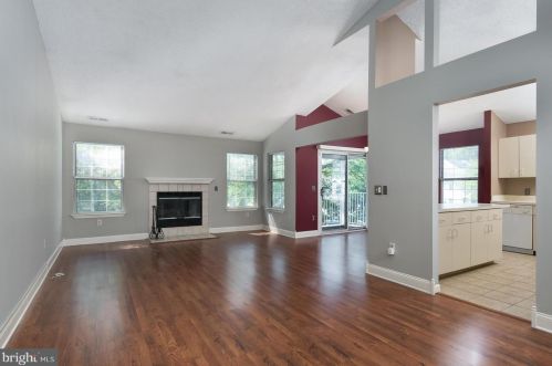 817 Roundtree Pl, Trenton, NJ 08648-2538