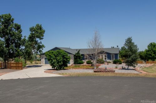 17173 Wren Cir, Wattenburg, CO 80621-7755