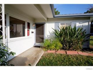 8027 Euclid Ave, Whittier, CA 90605-1019
