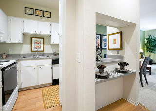 2800 Cole Ave, Dallas TX  75204-1030 exterior