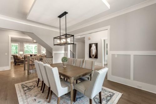 367 Herrington Dr, Atlanta GA  30342-3819 exterior