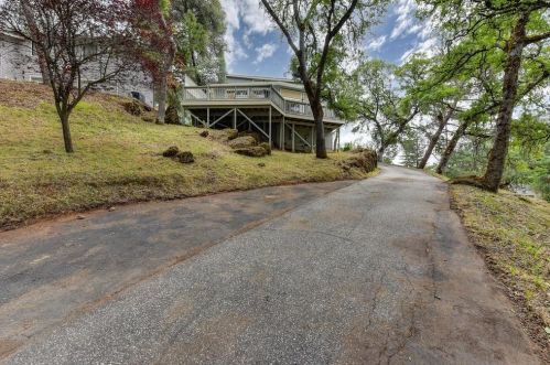 10875 Torrey Pines Dr, Auburn, CA 95602-8000