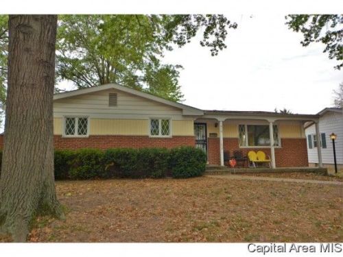 615 Witherspoon Dr, Springfield IL  62704-1424 exterior
