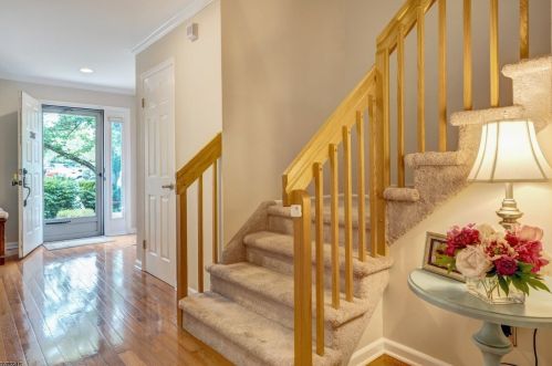 2107 Park Pl, Springfield, NJ 07081-3504