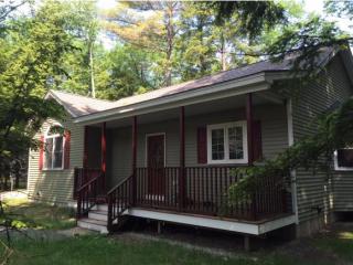 17 River Ridge Rd, Bridgewater, NH 03264-3611