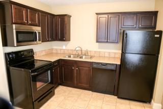 614 Mount Vernon St, Springfield MO  65806-2040 exterior