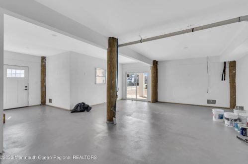 19 Sturgis Rd, Lavallette NJ 08735-2843 exterior