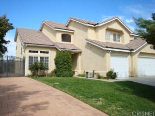 3253 Willowbrook Ave, Palmdale, CA 93551-1033