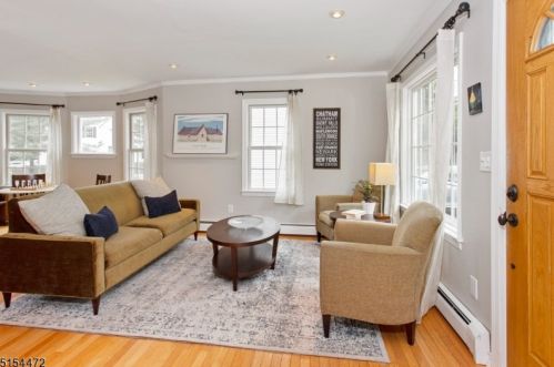 16 Ward Pl, Chatham Township, NJ 07928-2234