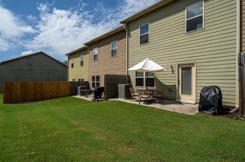 171 Spring Way Sq, Holly Springs, GA 30114-1230