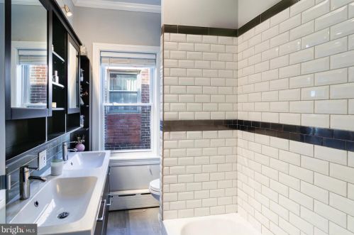 2125 16th St, Philadelphia PA  19121-0016 exterior