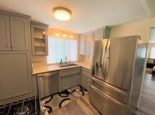 4661 Myra Ave, Cypress CA 90630-4334 exterior