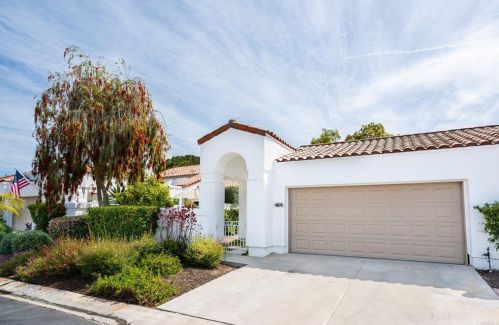 4670 Cordoba Way, Oceanside CA  92056-5104 exterior