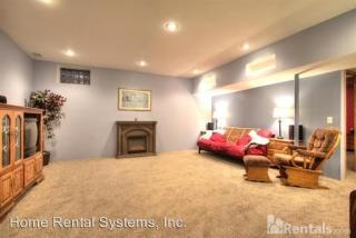 8629 Wood Cliff Rd, Minneapolis MN  55438-1568 exterior