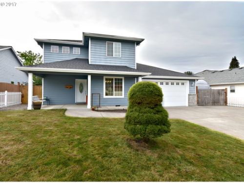 2178 Eagles Dr, Lebanon, OR 97355-3896