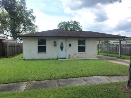 2954 Glenbrook Dr, Gretna, LA 70056-7912