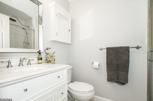 25 Northridge Ct, Hackettstown NJ  07840-5684 exterior