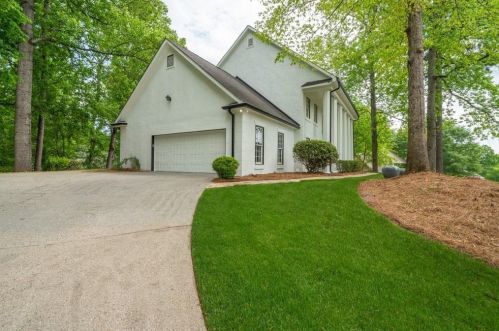 410 Glenmont Ct, Atlanta GA  30350-1067 exterior