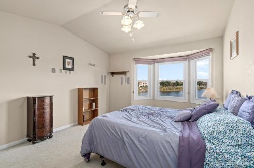 791 Daybreak Ln, Carol Stream IL  60188-3614 exterior