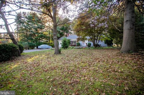 868 Bordentown Rd, Columbus, NJ 08022-1870