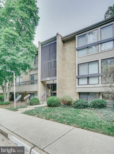 2104 Green Watch Way, Herndon, VA 20191-2419