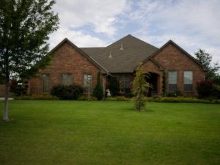 13133 10th St, Yukon, OK 73099-4163