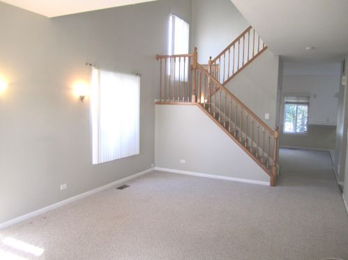 2828 Cedar Glade Dr, Naperville, IL 60564-8443
