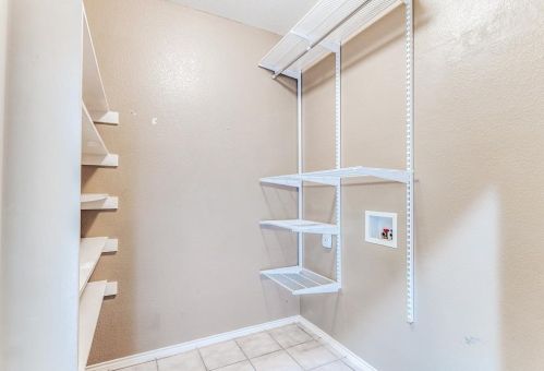 717 Kentucky Derby Ln, Fort Worth TX  76179-7317 exterior