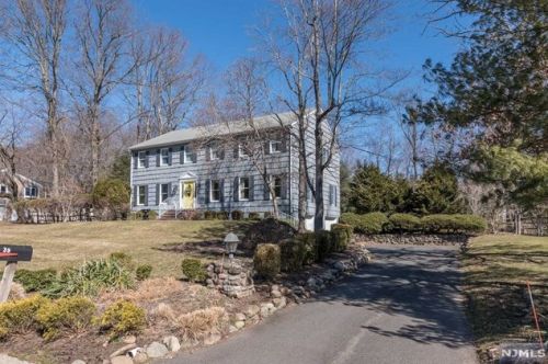 39 Mill Glen Rd, Upper Saddle River, NJ 07458-1729