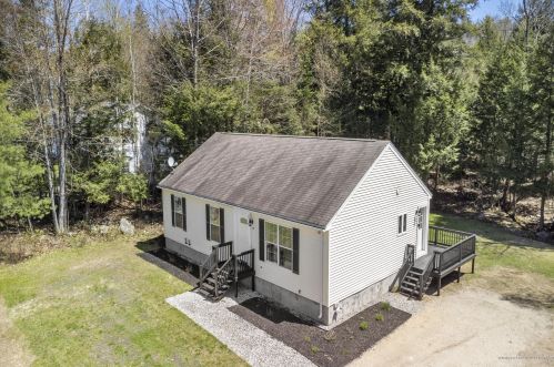 38 Huntington Ave, Norway, ME 04268-5600