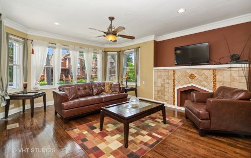 8125 Merrill Ave, Chicago, IL 60617-1157