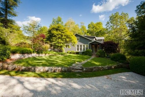 144 Cherokee Dr, Highlands, NC 28741-7540