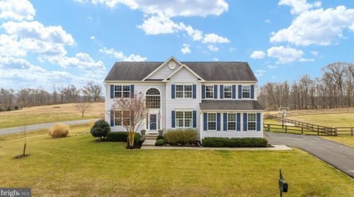36521 Spring Pond Ln, Purcellville, VA 20132-9002