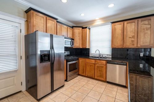 1211 Adams St, Fort Worth TX  76104-4429 exterior
