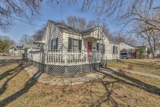 418 Lynn St, Murfreesboro, TN 37129-2400