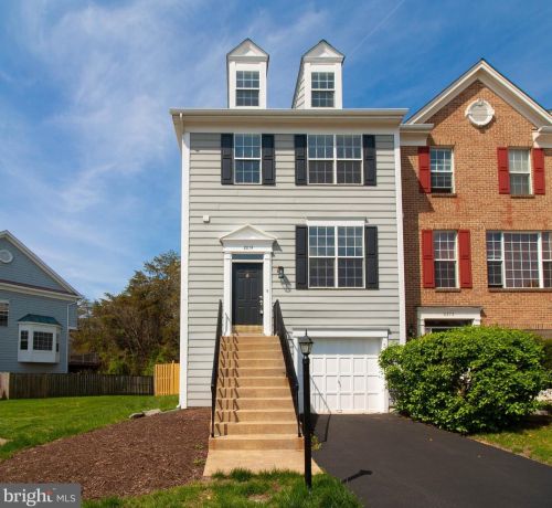 8874 Moat Crossing Pl, Bristow VA  20136-1729 exterior
