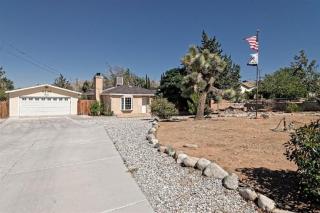 9205 Jacaranda Ave, Hesperia, CA 92345-6417