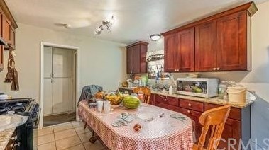 631 Willow Ave, Rialto, CA 92376-6956