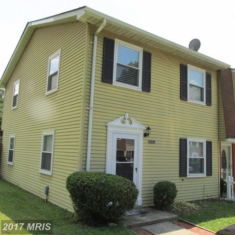 8563 Pellam Ct, Marshall, VA 20115-3749