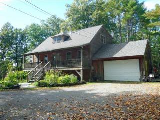 251 Fox Farm Rd, Brattleboro VT  05301-9135 exterior