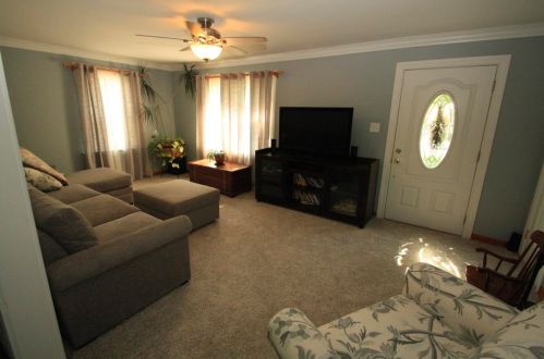 4332 Ebenezer Rd, Cincinnati, OH 45248-1517