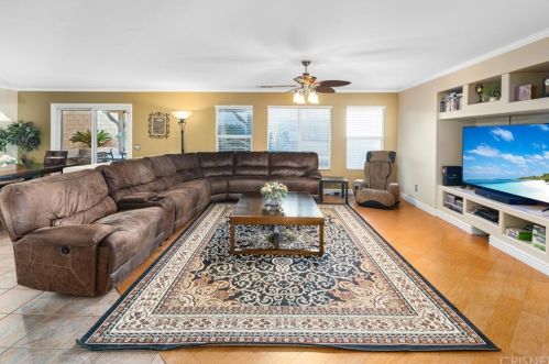 42234 Marbella St, Lancaster CA 93536 exterior