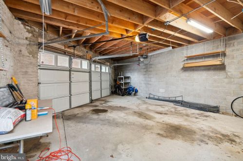 155 Laurel St, Philadelphia PA  19123-2315 exterior