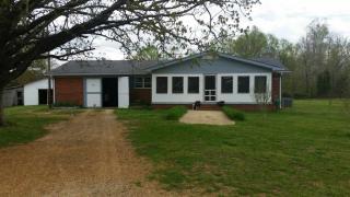 255 Ponds Ln, Saltillo, TN 38370-5346