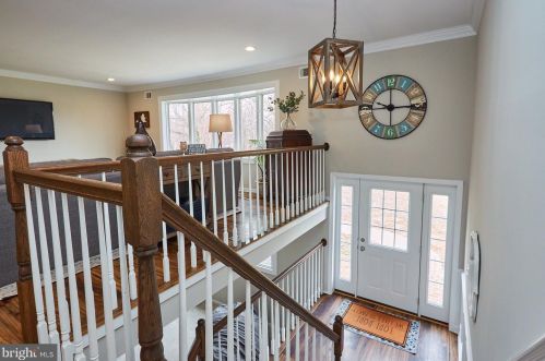 4110 Crescent Hills Dr, Haymarket, VA 20169-1829