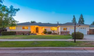 1542 Calimyrna Ave, Fresno, CA 93711-1917