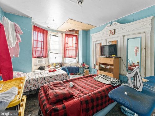 3336 22nd St, Philadelphia PA 19140-4705 exterior