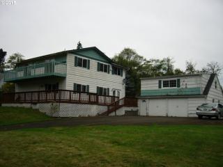 247 Nevada Dr, Longview, WA 98632-5714