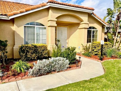 445 11th St, Upland, CA 91786-4861